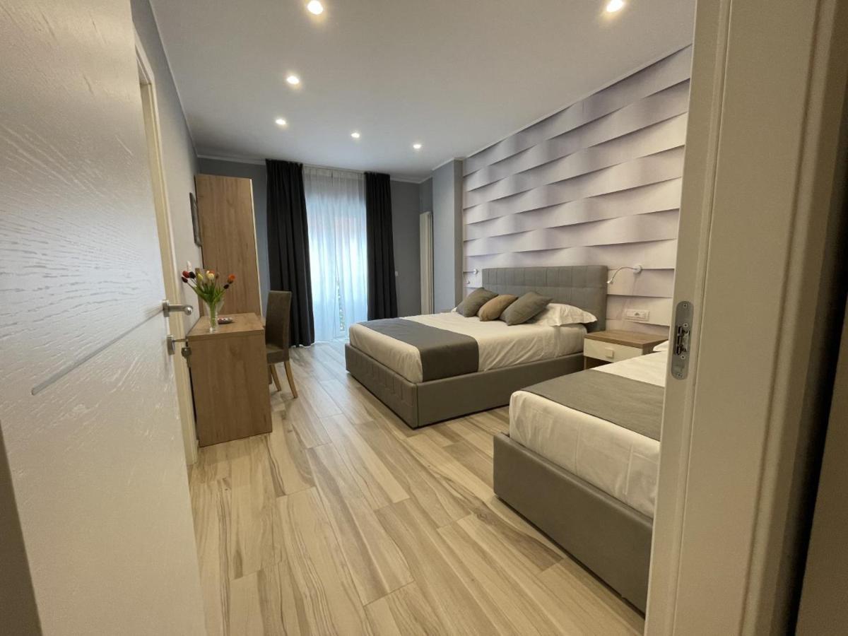 Dreibettzimmer mit eigenem Bad
