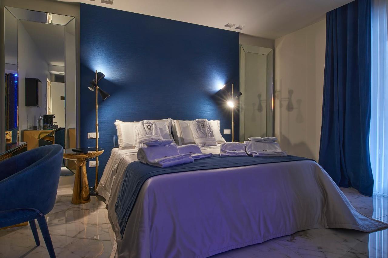 King Room with Spa Bath