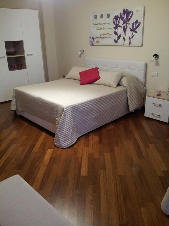Quadruple Room with Private Bathroom
