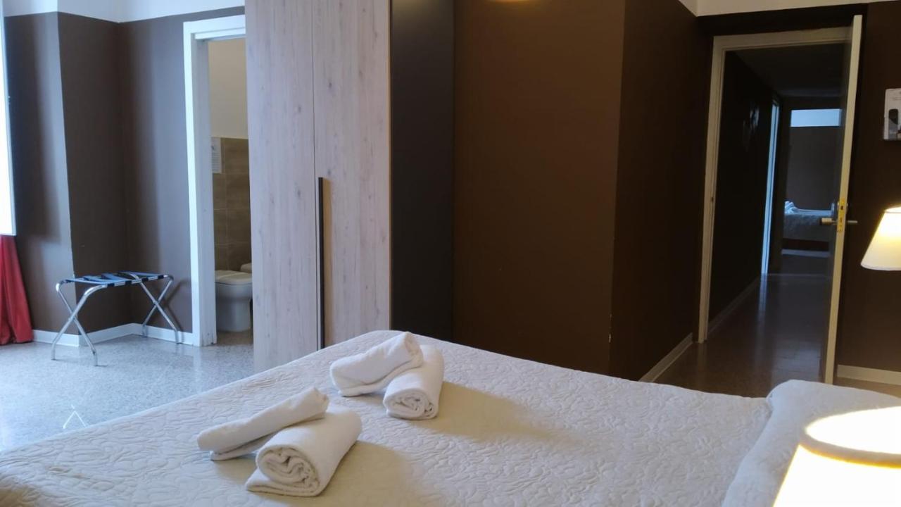 Classic Triple Room,1379100899:JPEG