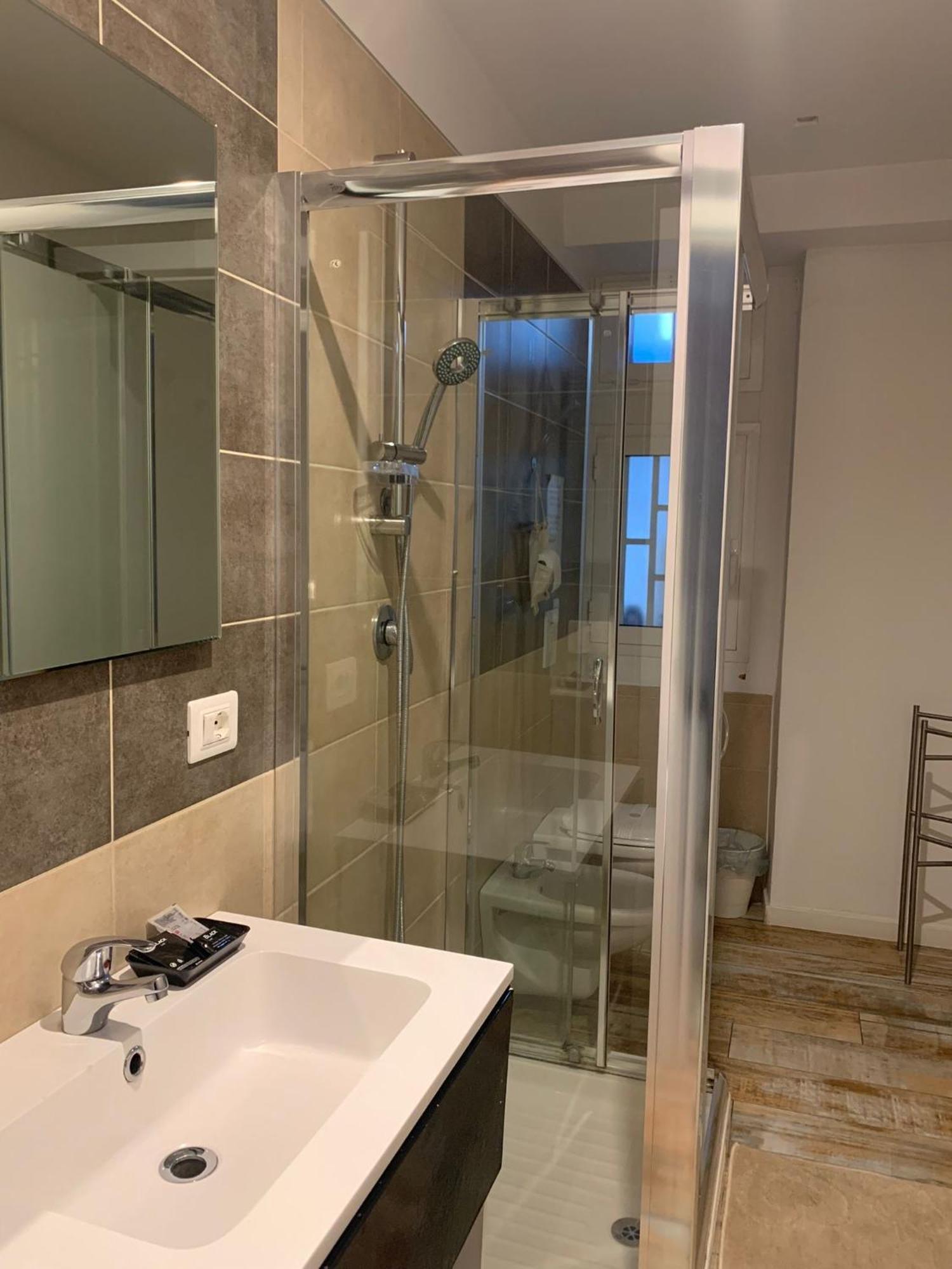 Deluxe Suite Spa Bath