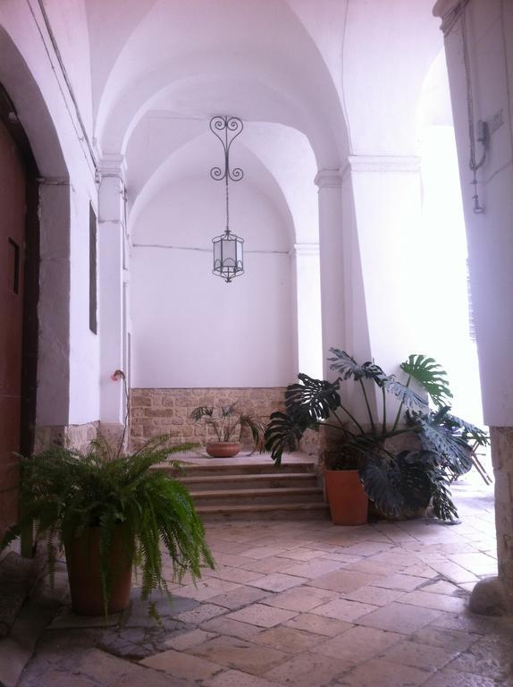 One-Bedroom Apartment (2 Adults) - Split Level