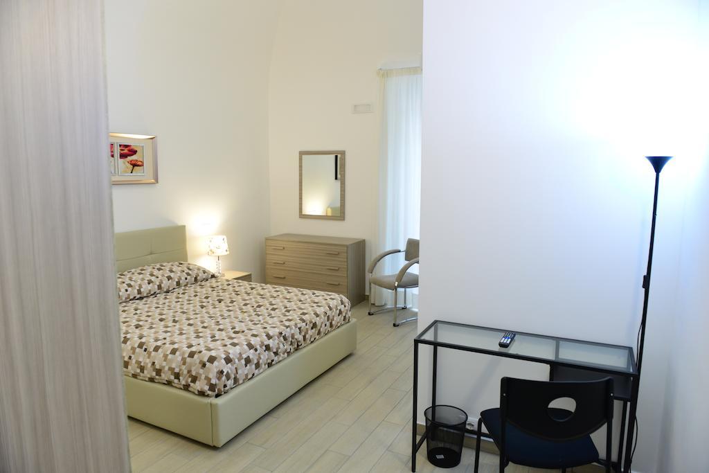 Doppel- oder Zweibettzimmer