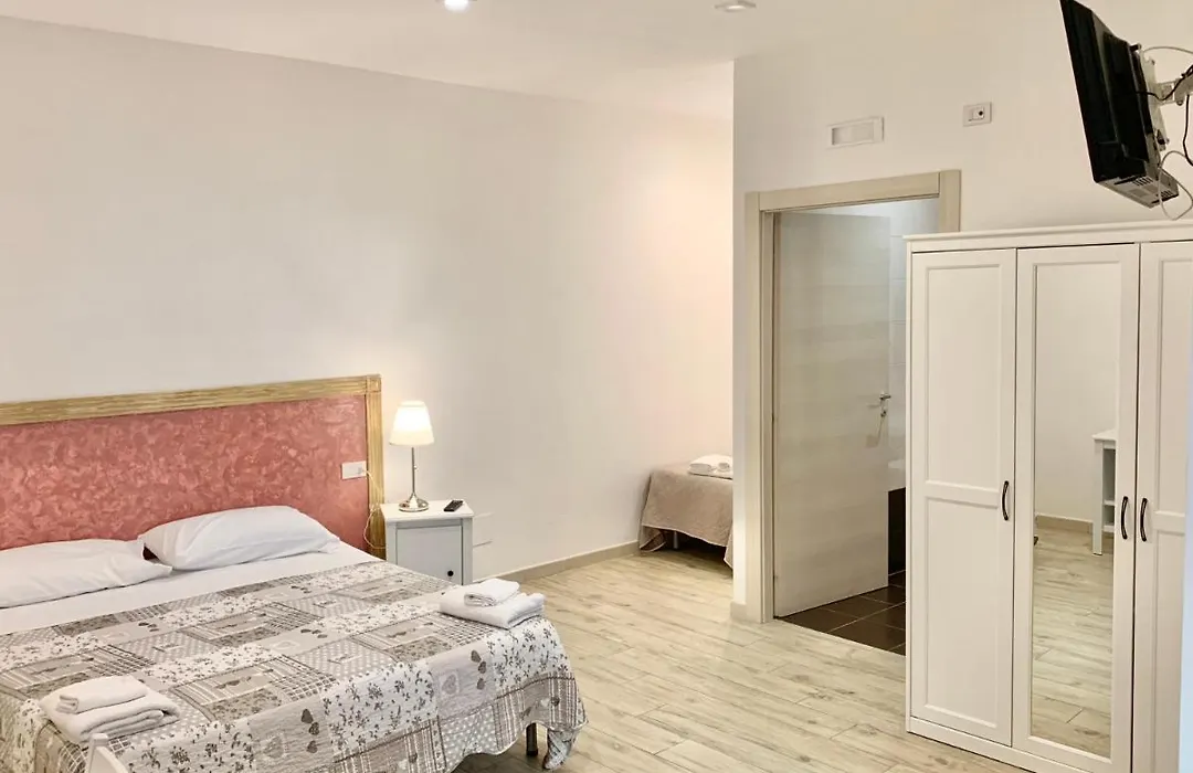 Romano B&B-1