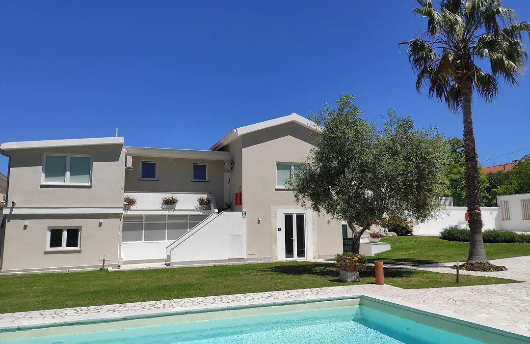 Artemisia B&B-1