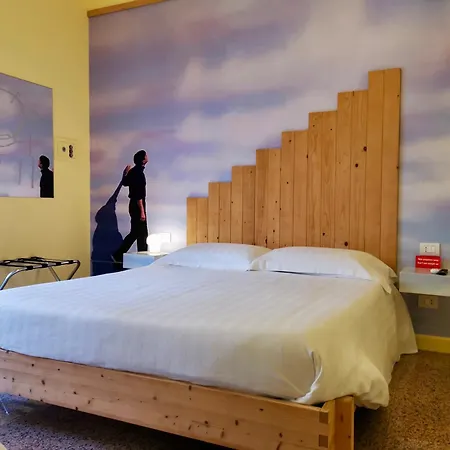 Red Carpet Rooms-2