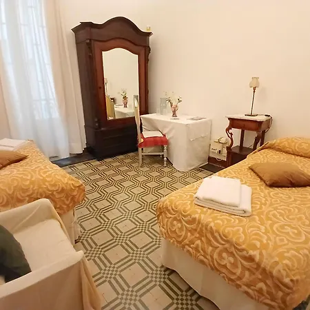 Guesthouse City Center-3