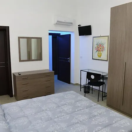 Bed And Breakfast Oz-3